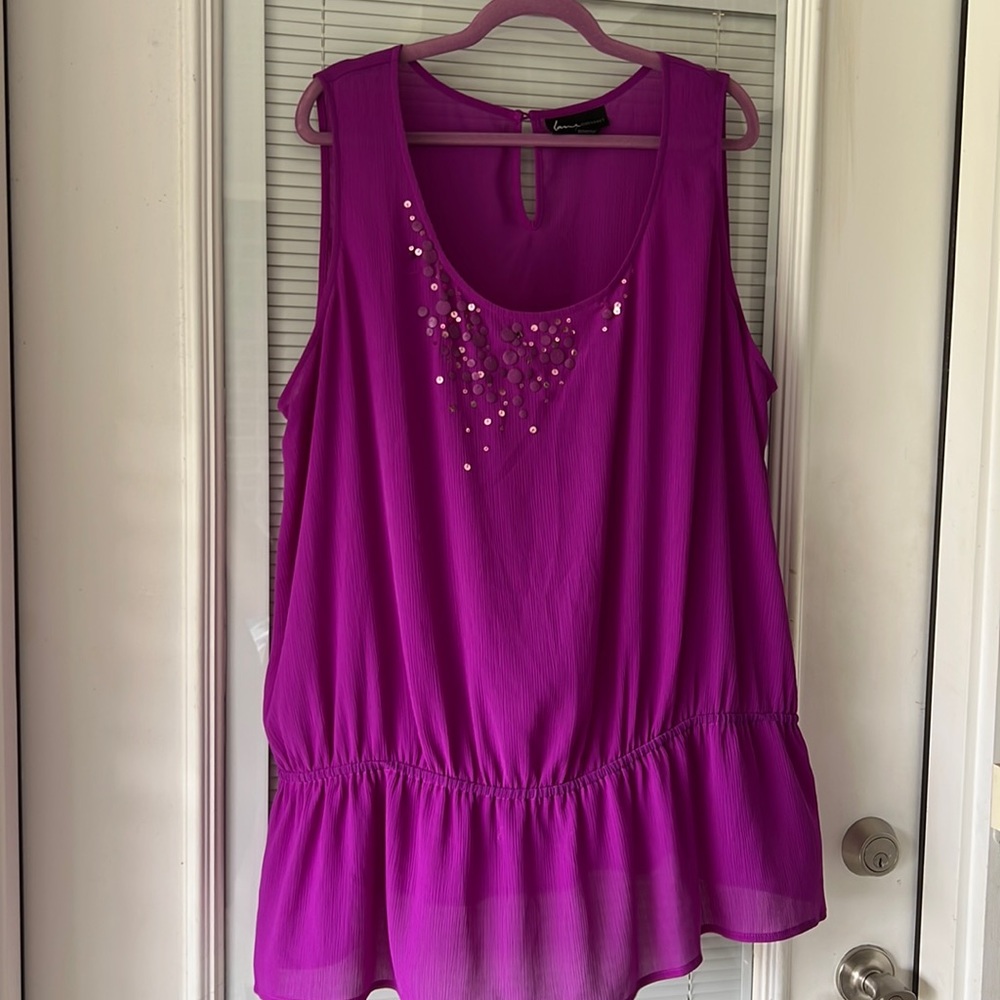 Polyester sleeveless blouse in purple